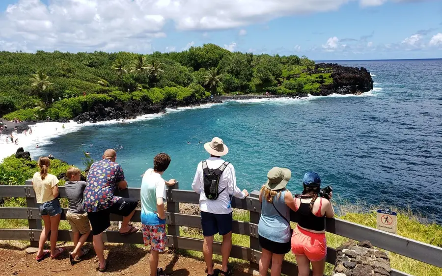 A one-lane bridge on the Road to Hana, Maui